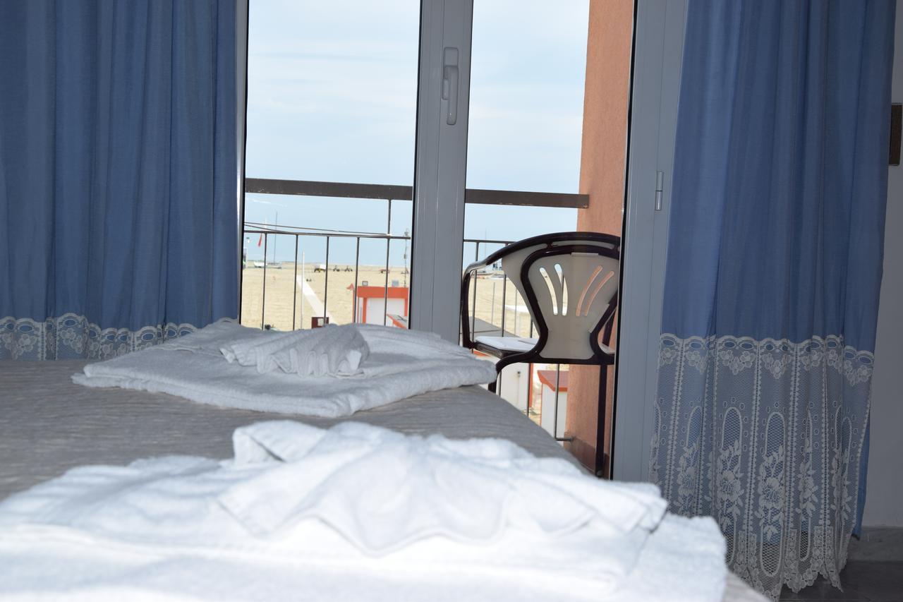 Hotel Sombrero Ріміні Екстер'єр фото